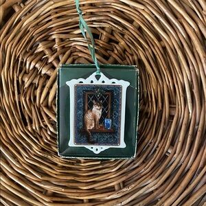 Vintage 1991 Lenox Ivory Cats “Mau Mau” Ornament